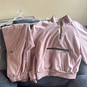 NiaaHinn pale pink scrub set. Size M.